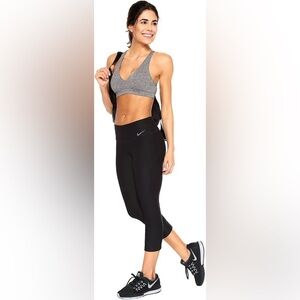Nike Power Training Black Cropped Capri Leggings Size Medium
